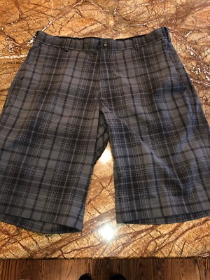 NikeGolf Men's DriFit Sz 34 Flat Front Golf/Casual Shorts ~Gray Plaid~