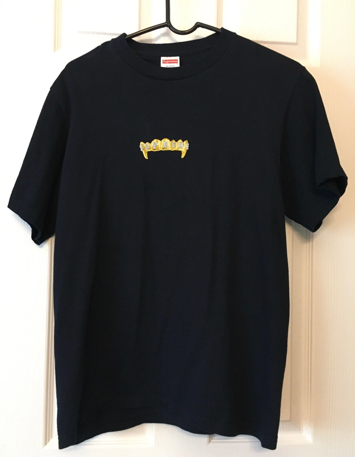Supreme•Fronts Tee•Navy•Taille S•Occasion