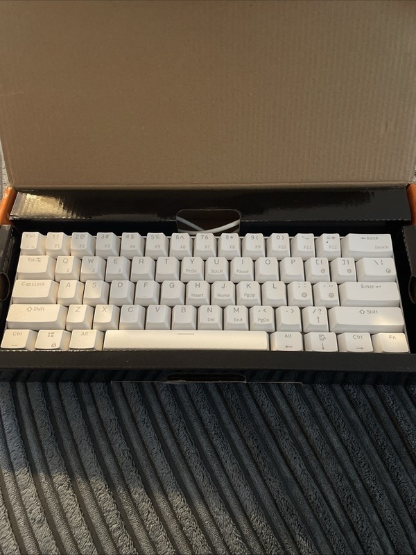 Royal KLUDGE RK61 Wireless Mechanical Gaming Keyboard 60%. Creamy And Nice Keys.