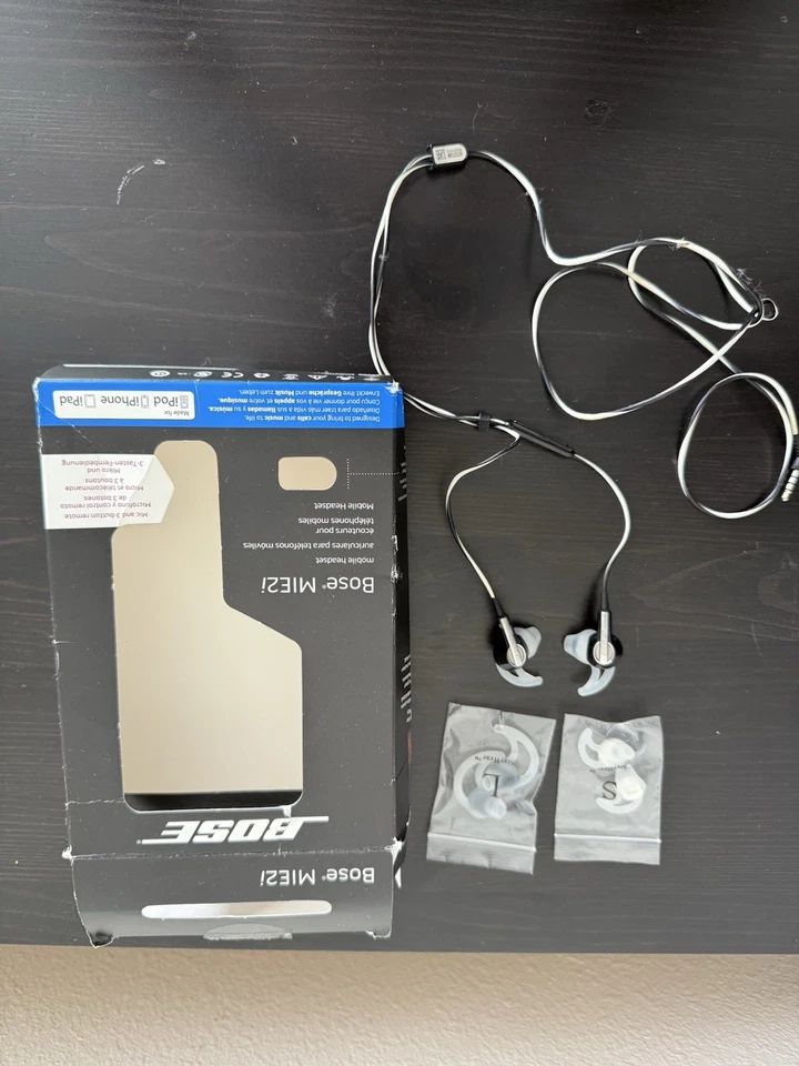Auriculares internos Bose MIE2i con micrófono y control remoto Foto 2 de 4
