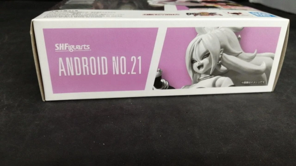 S.H. Figuarts Dragon Ball Fighters Android n. 21 figure - Immagine 2 di 4