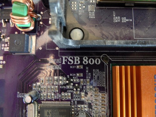 ECS 661FX-M GQ7000 Motherboard 15-KI15-011020 P 4 3.0 GHZ And 128 MB - Afbeelding 8 van 9