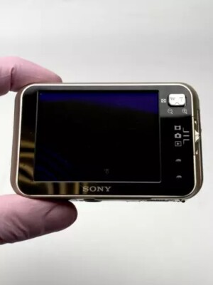 Sony Cyber-shot DSC-N2 10.1MP 3x Optical Zoom CCD Digital Camera