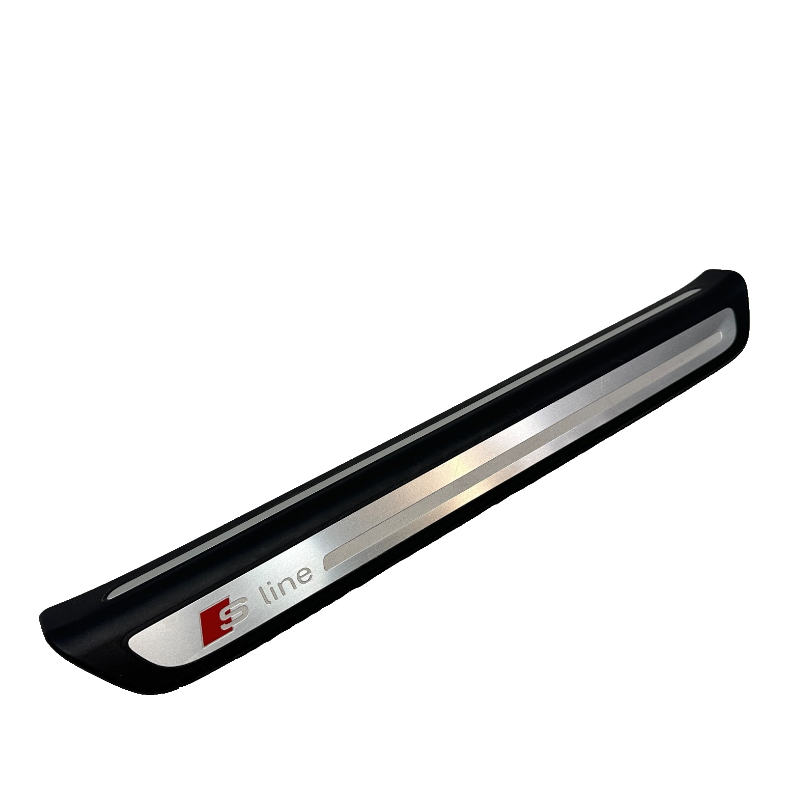 AUDI OEM Q3 FRONT PASSENGER SIDE DOOR SILL SCUFF PLATE COVER TRIM 2015 - 2018