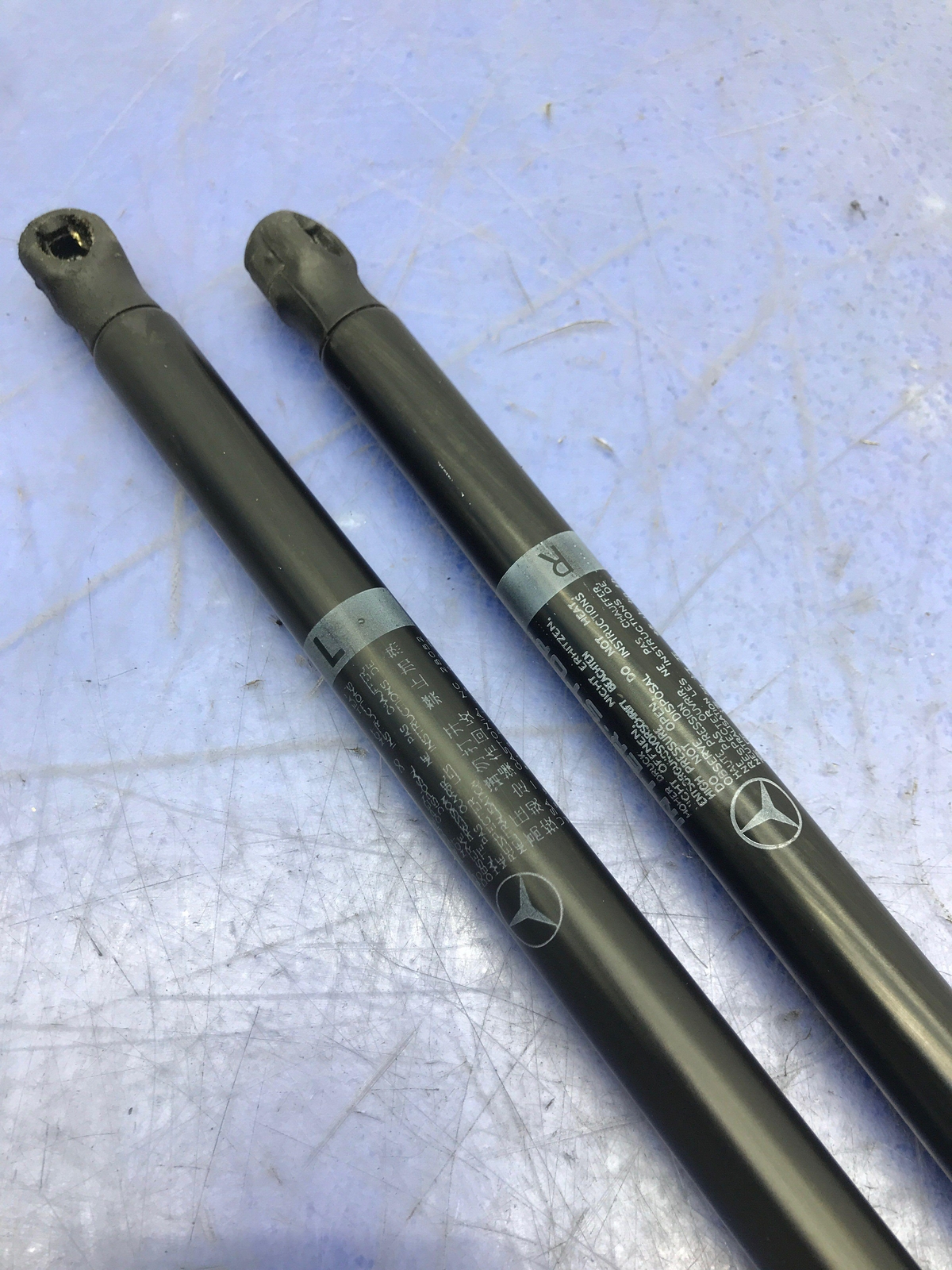 2016-2019 MERCEDES GLE 350 LH & RH HOOD SHOCK STRUT SET (2PCS 