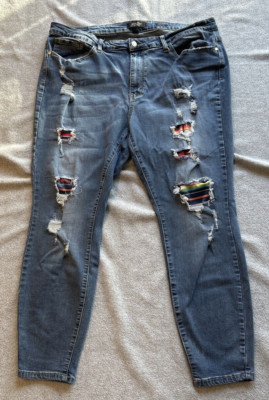 Judy Blue Los Angeles Jeans Women's 20W Skinny Fit Distressed Blue Denim Patches