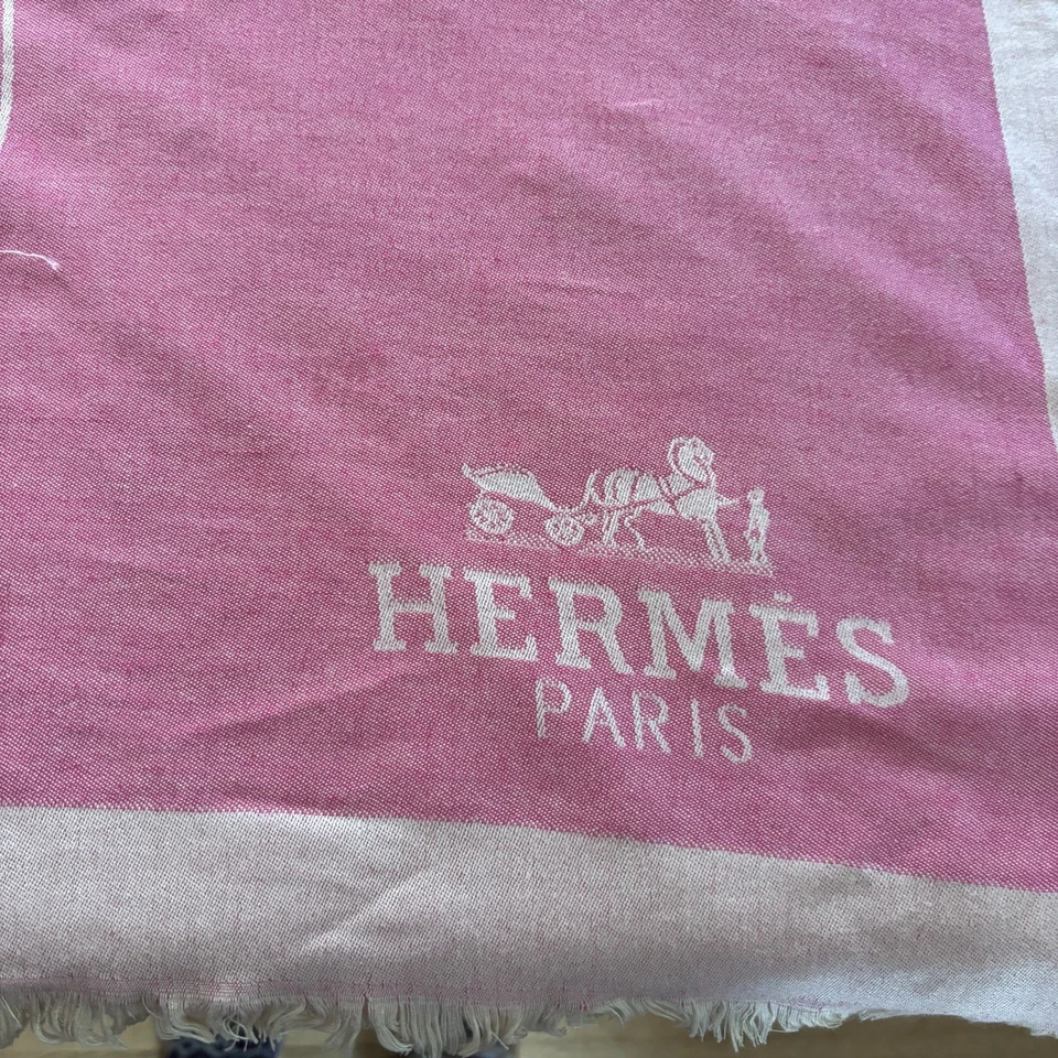 Hermes New Libris Stole Shawl Scarf Cashmere Silk Women’s Pale Pink (See Desc) - Image 4 of 4