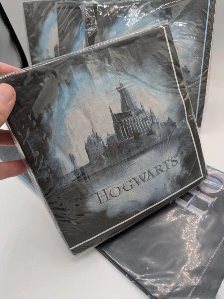Hogwarts Harry Potter Wizarding World, Birthday Party, Tablecloth, Paper Napkins - Image 2 of 4