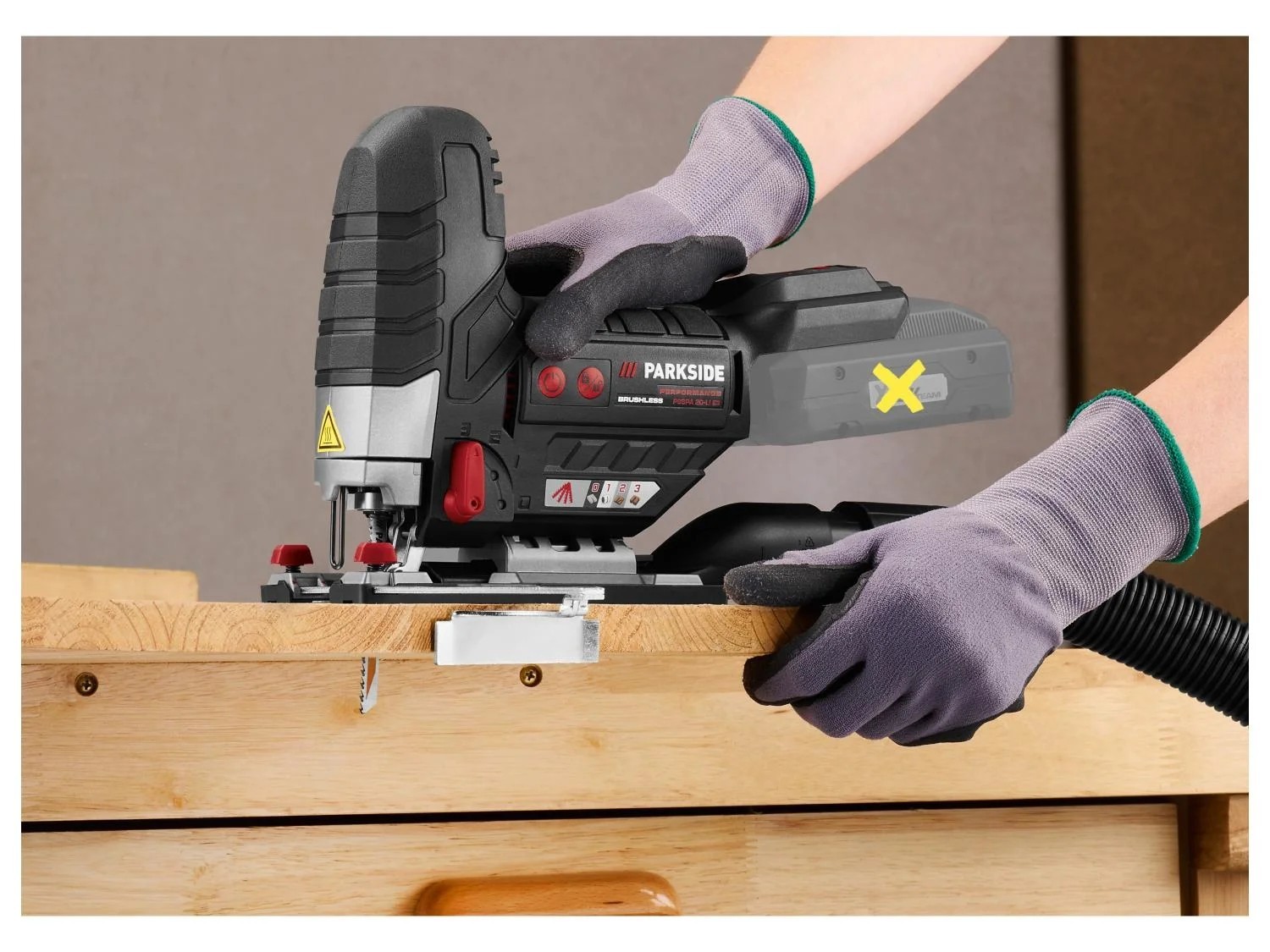 Scie Parkside Performance 20V avec moteur sans balais PSSPA 20-Li E3