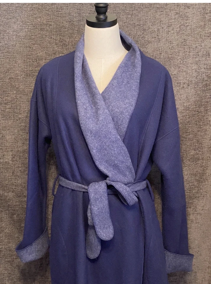 Bata Alfani Super Suave Cálida Vellón Envolvente Azul Almirante Talla M Nueva Con Etiquetas Foto 2 de 4