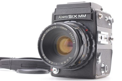 [Fast neuwertig] KOWA SIX MM schwarze analoge 6 x 6 Kamera + 85 mm f/2,8...