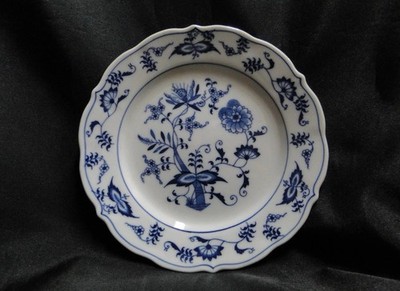 Blue Danube, Blue Onion: Bread Plate (s), 6 3/4''