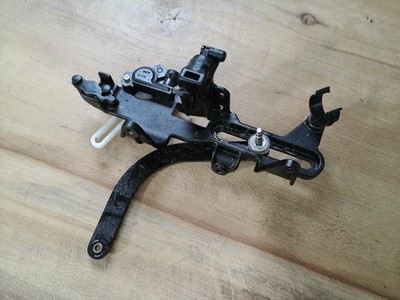 Mercury 115 HP 4-Stroke Outboard Shift Link Bracket Assembly OEM 8M0058458 2B371