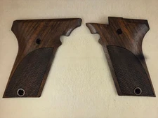 AMT III Arcadia Machine & Tool Checkered English Walnut Pistol Grips NO LOGO D