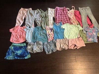 Cute Girls clothes size 7/8, perfect clothes for your child!