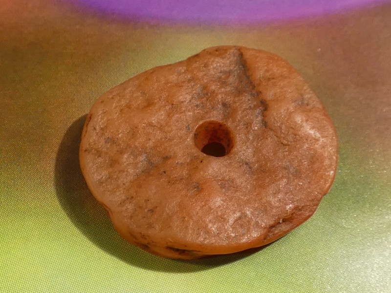 LARGE ANCIENT PRE-COLUMBIAN TAIRONA ORANGE AGATE DISC BEAD 24.0-4.3 MM
