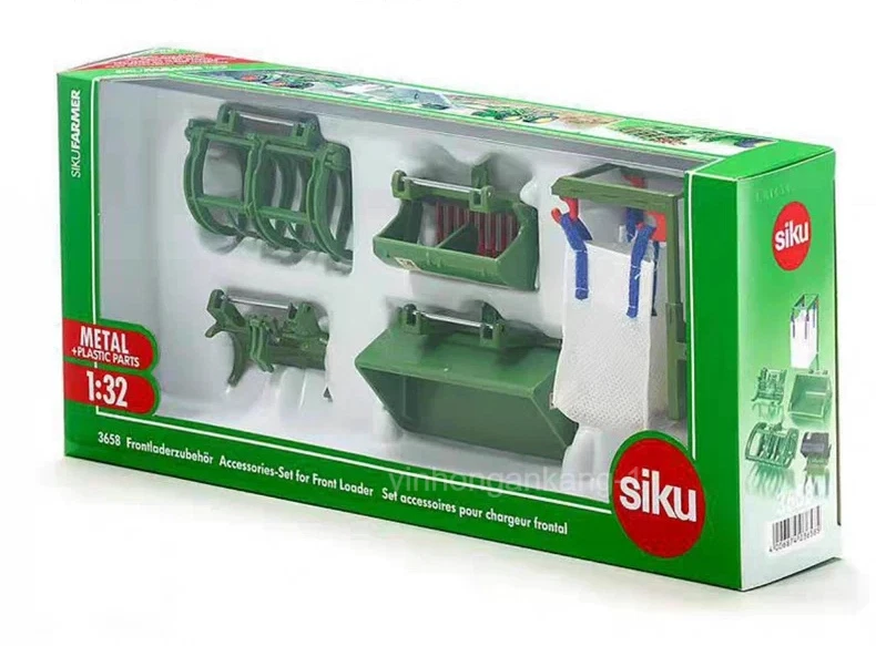 1/32 Siku 3658 tractor parts need to be used with the 3652 model - Image 3 of 3