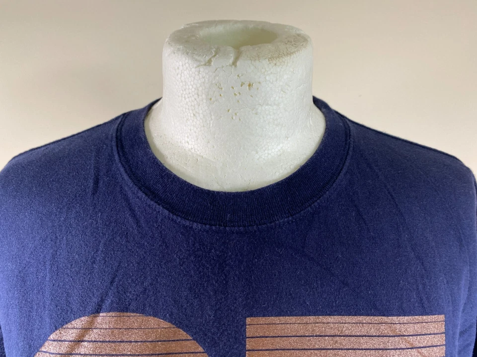 Camiseta De Colección DMC World DJ Championships 2007 - Usada Talla M - Azul Oscuro En muy buena condición Foto 3 de 4