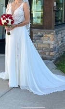 White wedding dresses size 8 used
