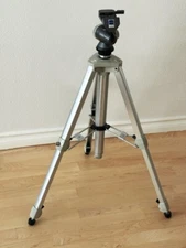 LINHOF stronger Tripod extending to 41.5" with GITZO G 1276M Tripod Head