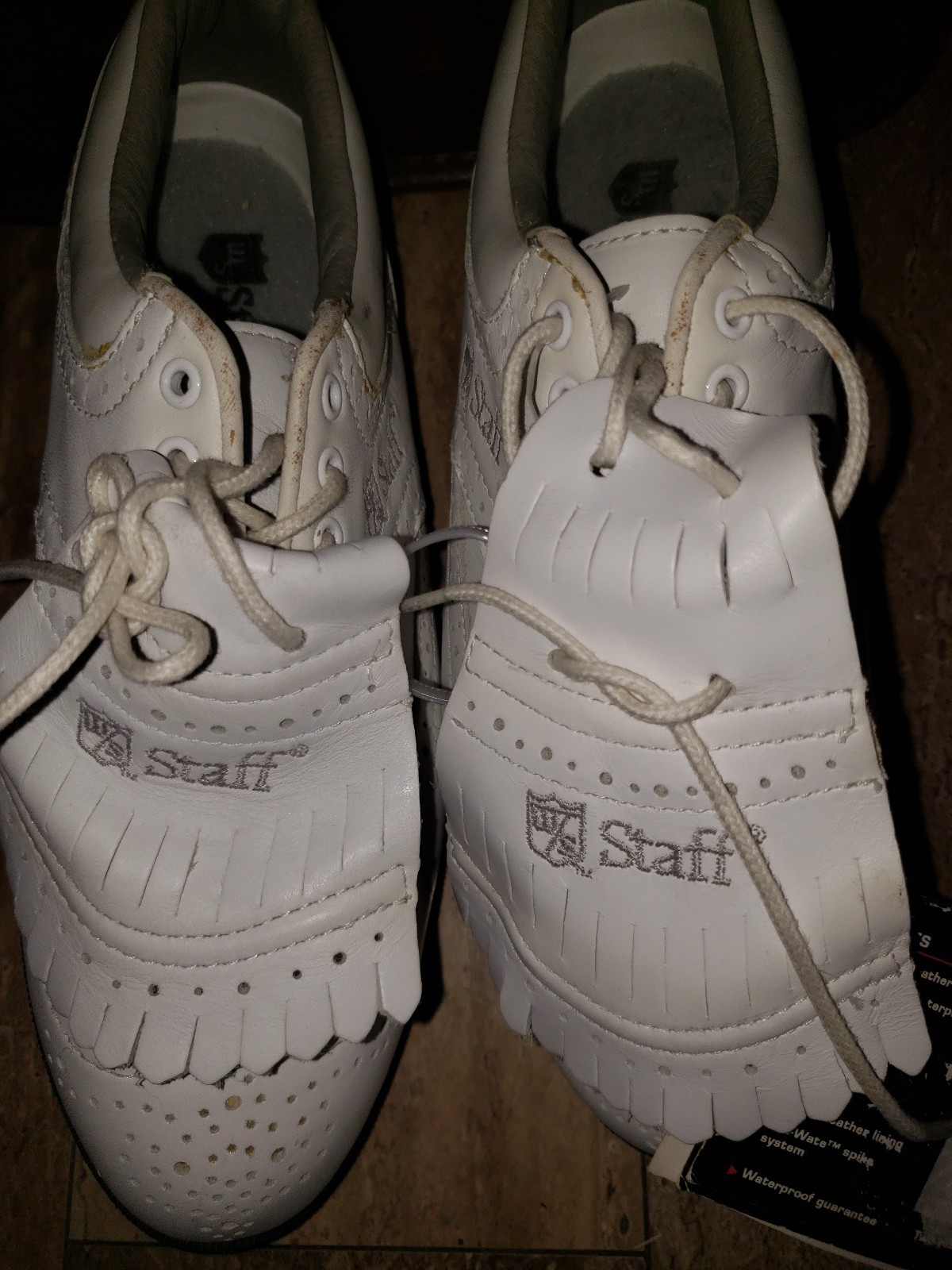 Shoes 6 1/2 Wilson Staff Vintage White