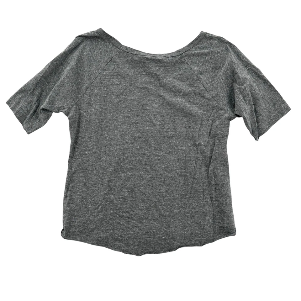 Рубашка женская Junk Food средняя футболка The Beatles Love Me Do короткий рукав серая - Изображение 2 из 4