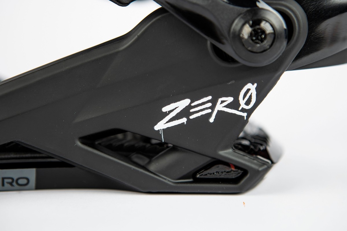 Nitro Zero Men's Snowboard Bindings, Ultra Black, Large MY24