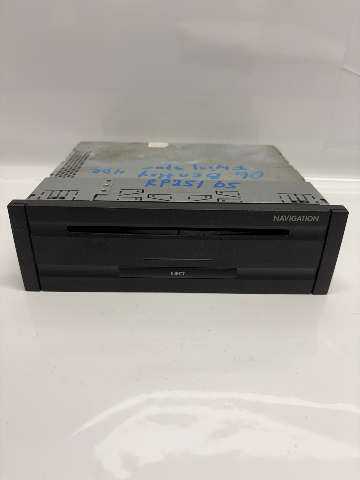 03-06 Bentley Continental GT Flying Spur Navigation CD Disc Player GPS OEM