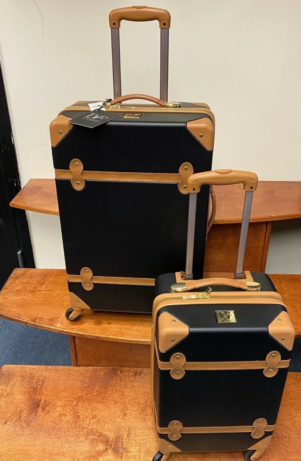 dvf saluti luggage set