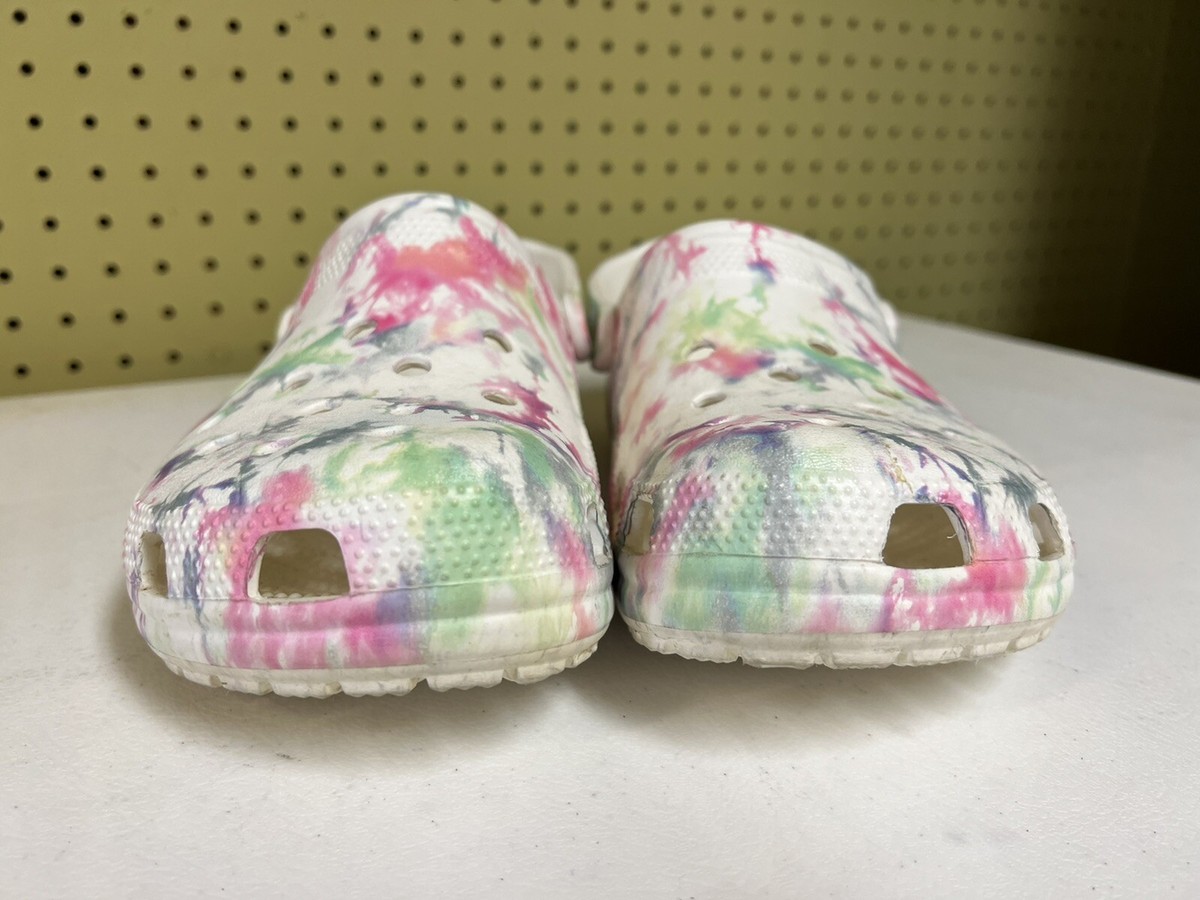Crocs Clogs Unisex M10 W12 Classic Tie Dye Print Slip On  display picture 2