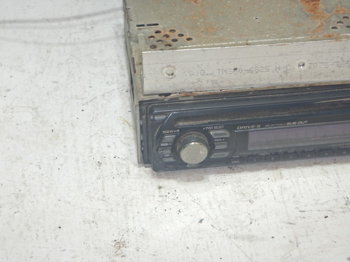 Sony AM FM Radio Receiver AUX USB CD Player CDX-GT610UI FREE