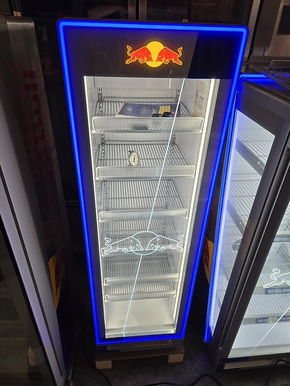 RedBull 冷蔵庫 非売品 レッドブル冷蔵庫