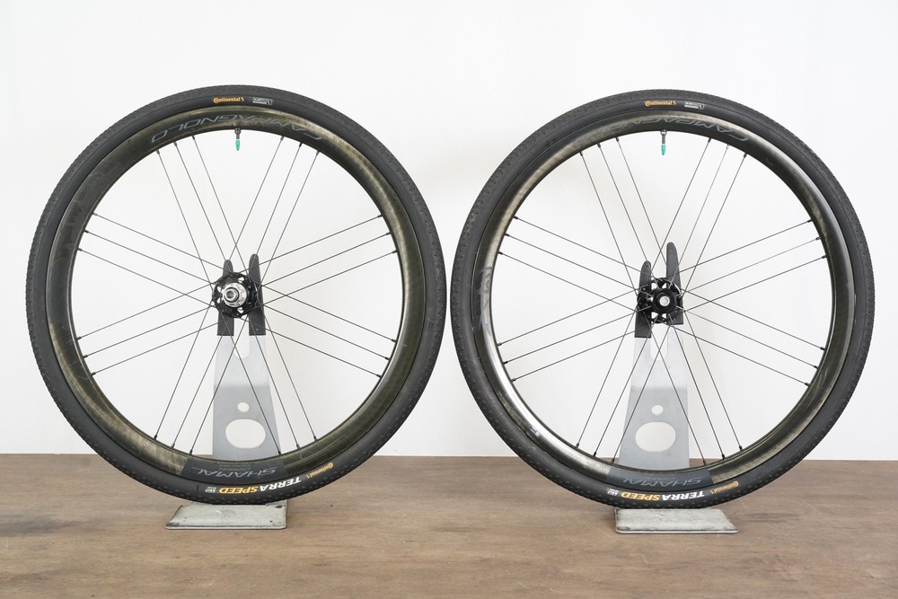Campagnolo Shamal C21 Carbon Tubeless Disc Wheelset 11-Speed