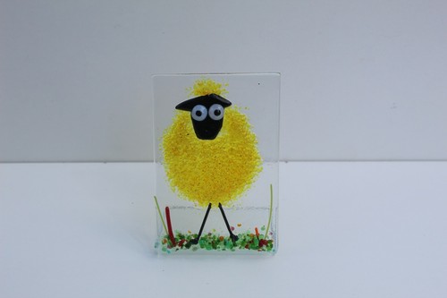 colourful naughty sheep in fused glass. They're freestanding, fun sun catchers - Picture 67 of 73