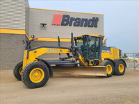 2017 John Deere 870GP