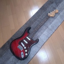 Squier Stratocaster Standard Chitarra elettrica