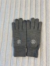 Lululemon Warm Revelation Tech Gloves Gray White Wool blend winter running