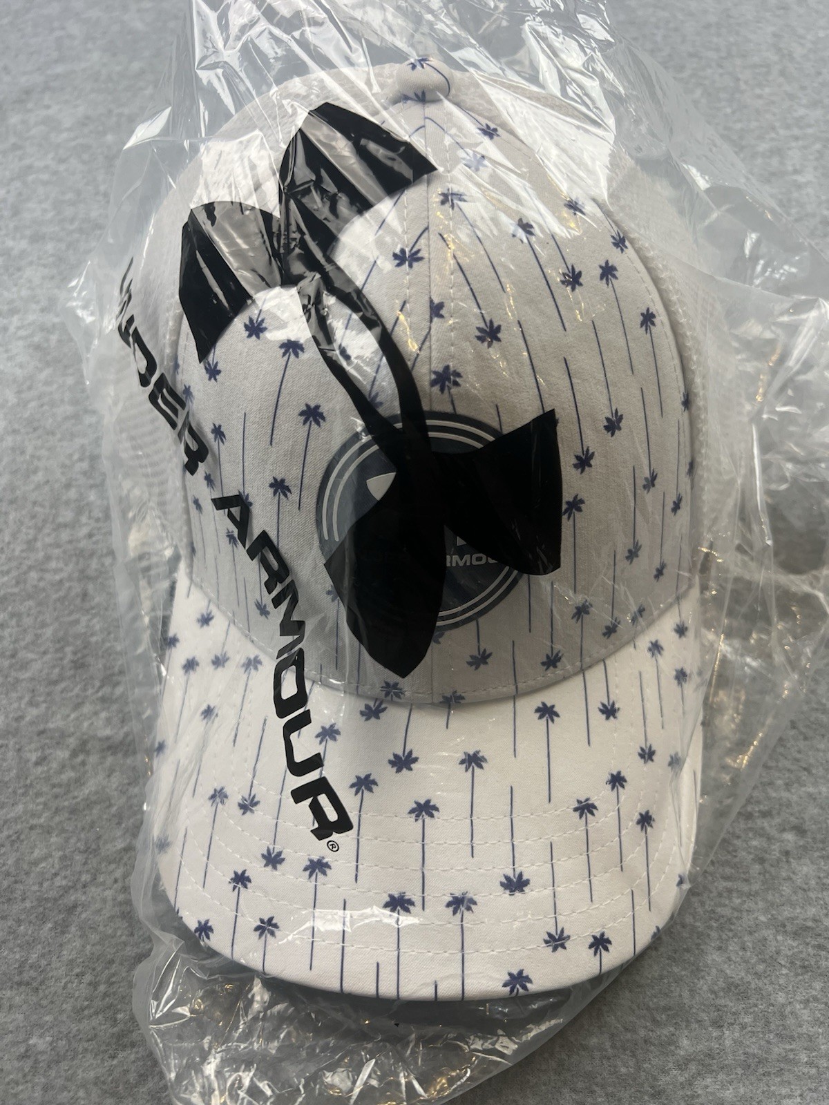 Under Armour UA Hat Golf Iso-Chill All Over Palm Print Mesh Cap Size XL/2XL NWT