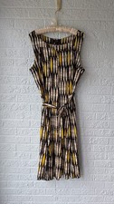 ILE New York Vestido Negro y Amarillo Sin Mangas con Corbata Cinturón Tela Talla 18