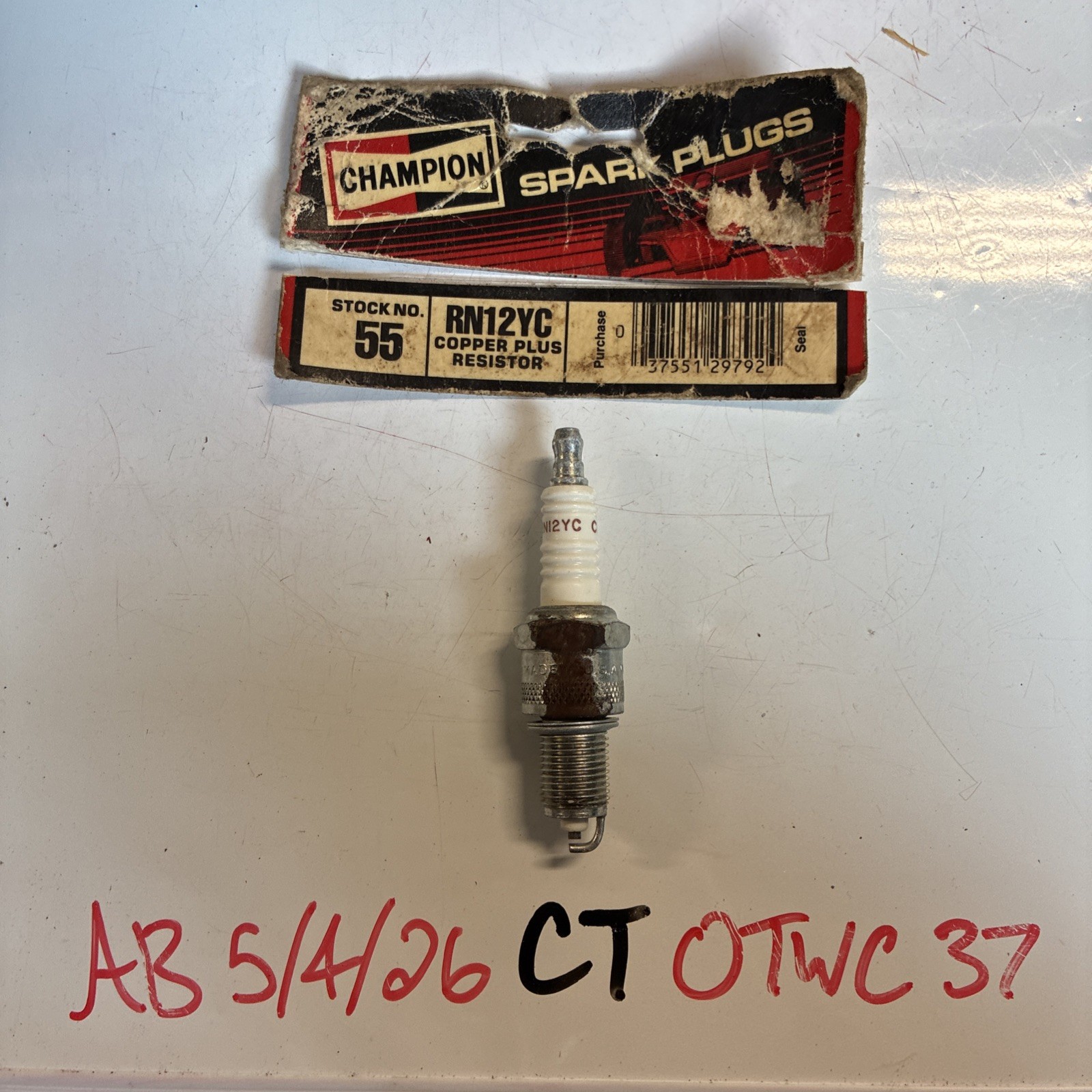 Champion RN12YC Copper Plus Resistor Spark Plug - Chrysler/Ford/GM/Intl Prod.