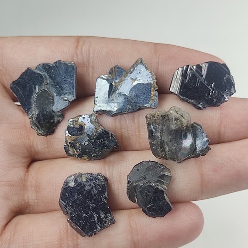 23 gm Aesthetic Hematite Crystals Lot - 07 Pcs Some Have Rutile From Zagi. - Picture 2 of 10