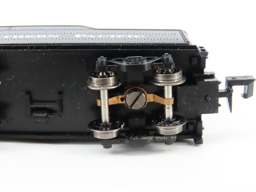 N Scale Model Power 7404 Undecorated 4-6-2 Steam Locomotive - Picture 14 of 18