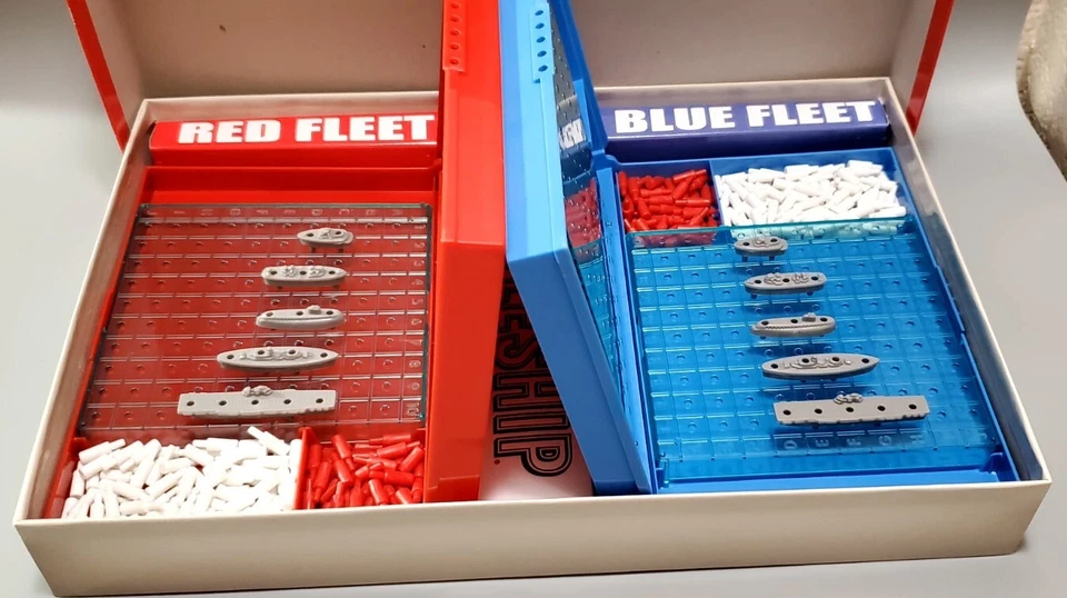 Retro Battleship Board Game Hasbro B7744 - Image 3 of 4