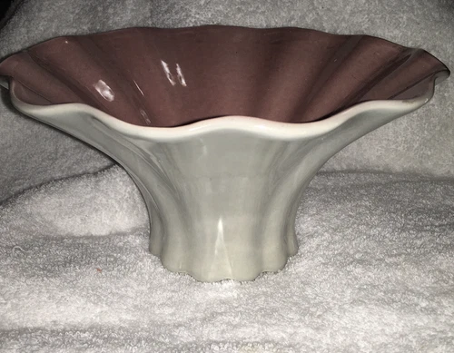 Red Wing USA #1264 Pink/Cream Ruffled Pottery Vase Planter 1940’s Vintage