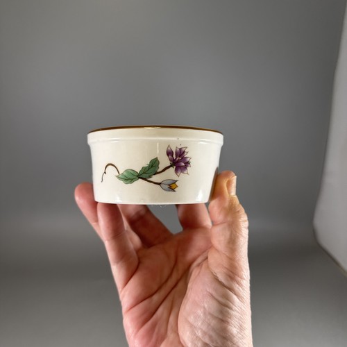 Set Of 2 Vintage Woodhill Fine Bakeware Floral Ramekin Bowls 3.25” Diameter - Picture 4 of 10