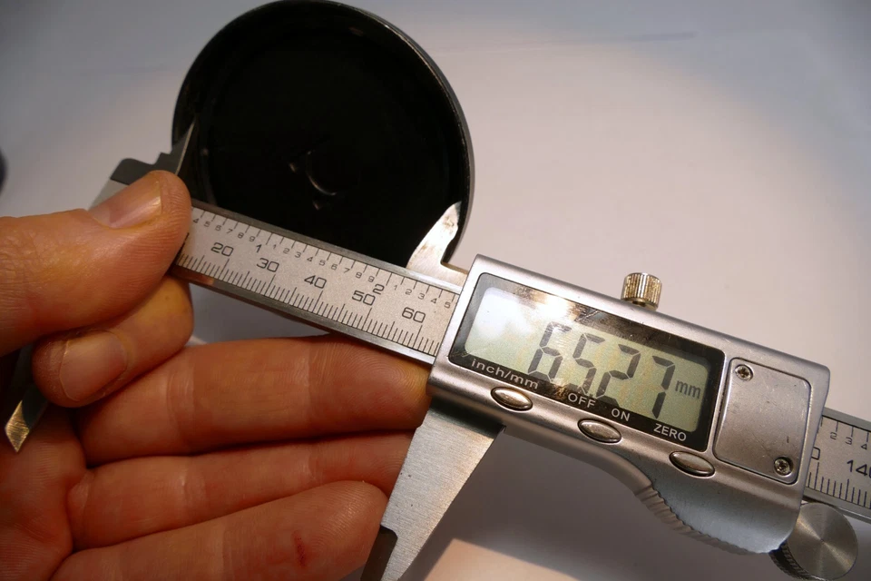 Sigma 62mm Lens front Dust Cap metal slip on type - Image 4 of 4