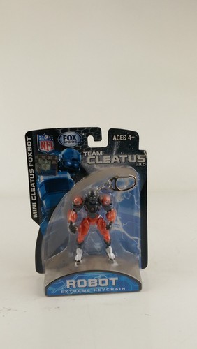 New Fox Cleatus Fox Robot Action Figure Key Chain Fob Chicago Bears - Picture 1 of 9