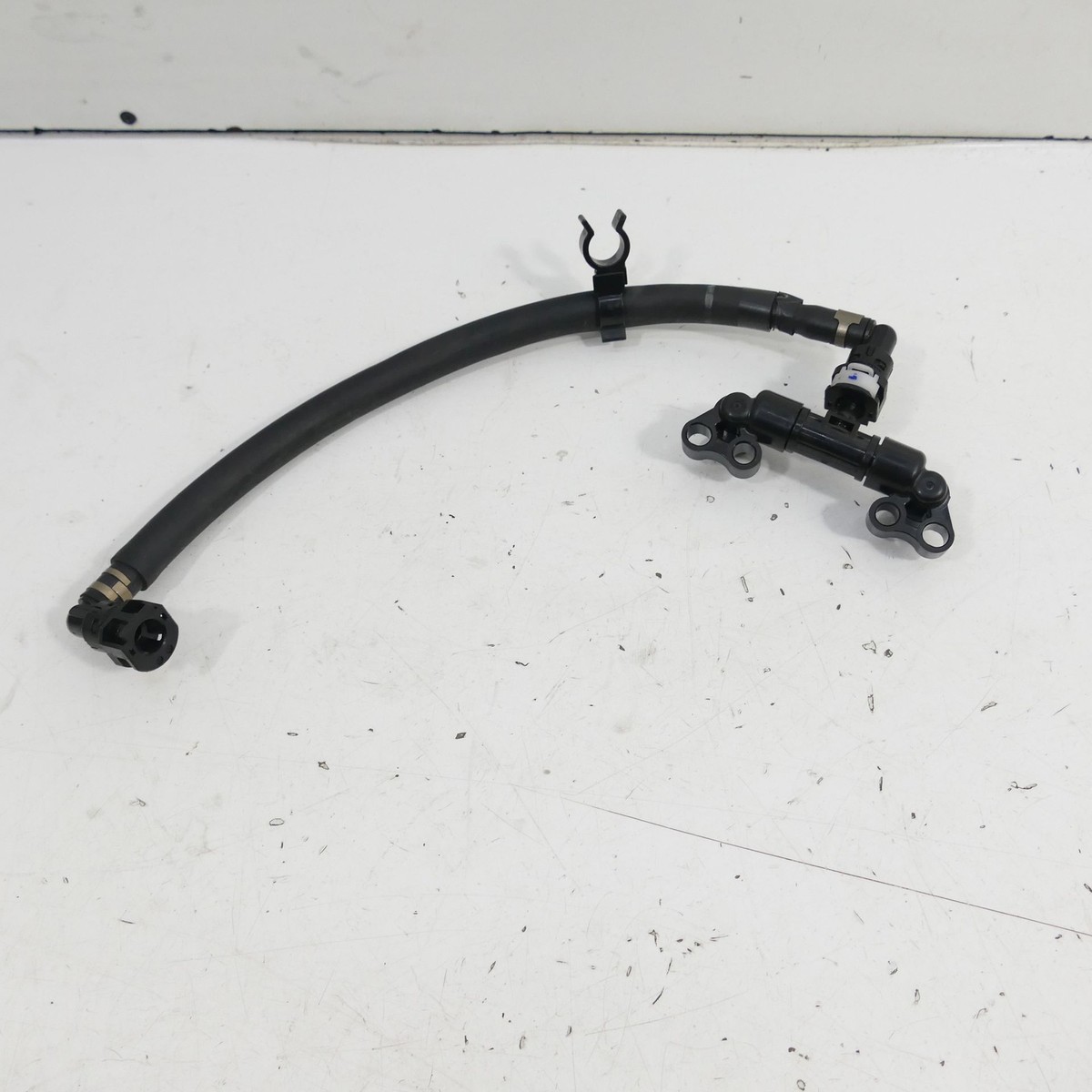 Honda CBR 500 PC 62 Injection System Distribution Bar Injectors