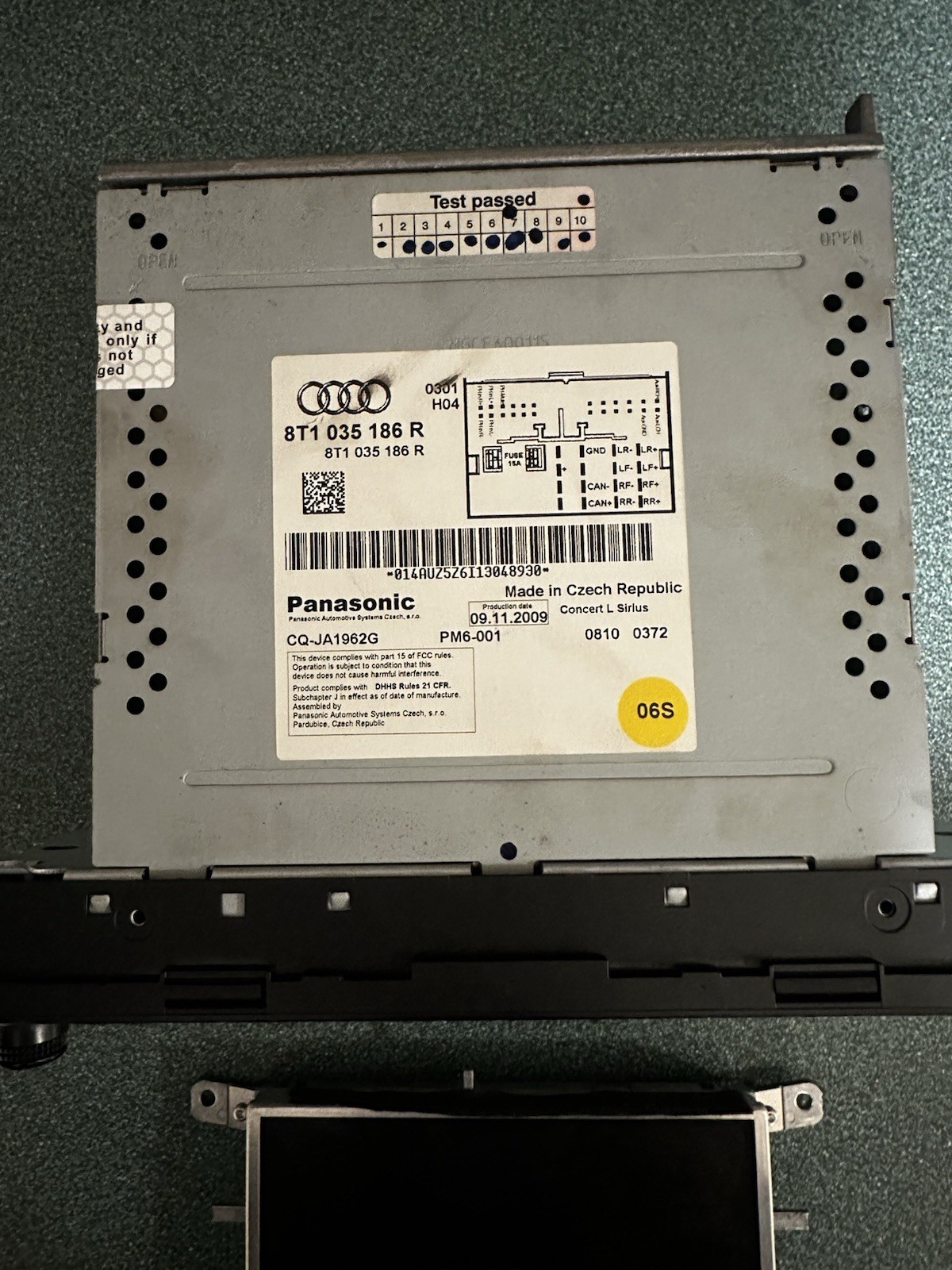 Radio Control Unit-Oem Am Fm Radio Cd Player 1 FACTORY RADIO Reman