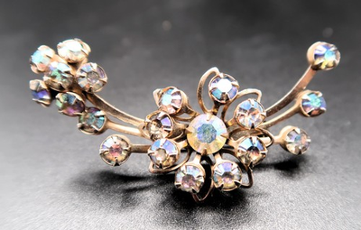 #ad Vtg Gold Tone Brooch w Prong Set Spray of Faceted A.B Rhinestones MCM Beautiful $19.99